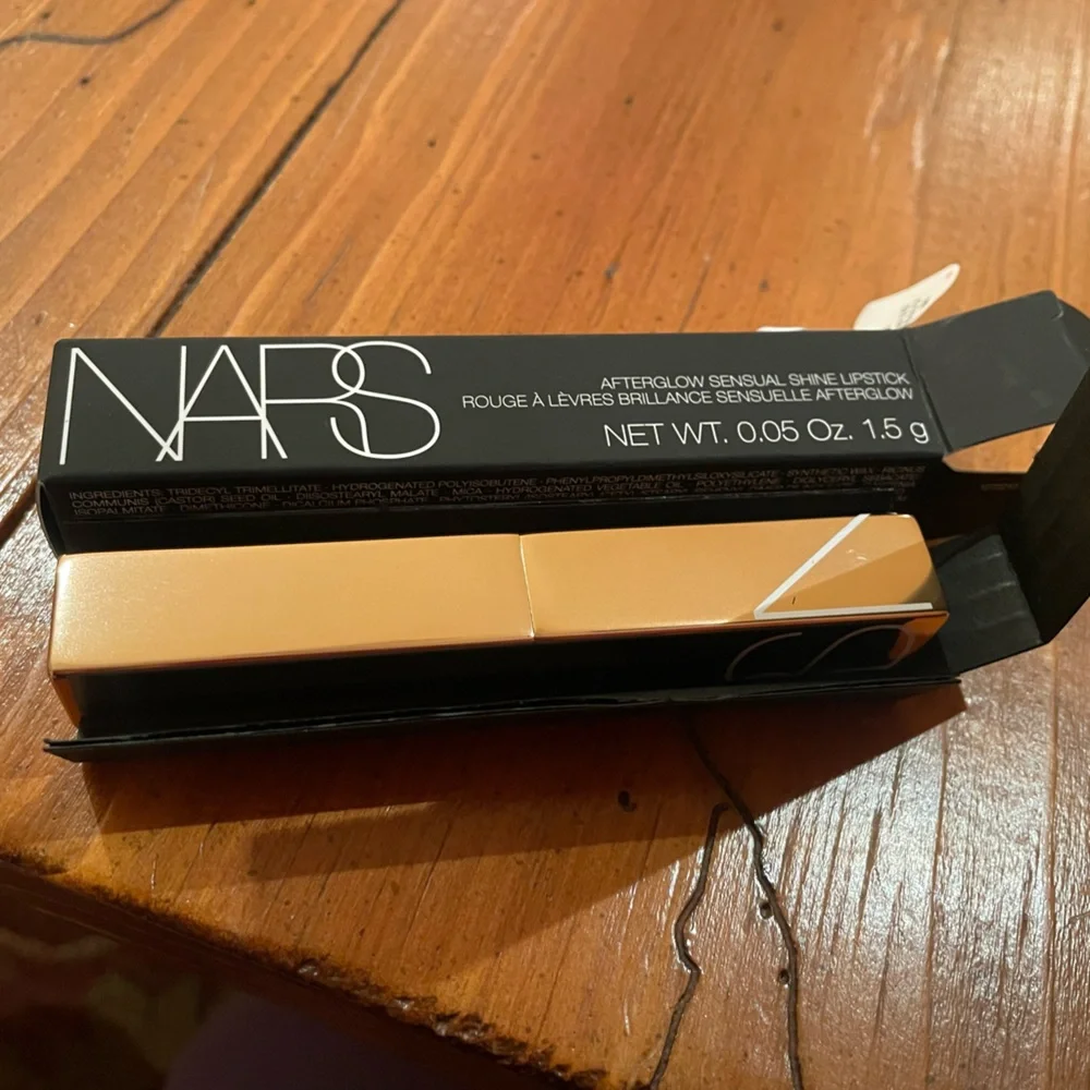 NARS breathless sensual